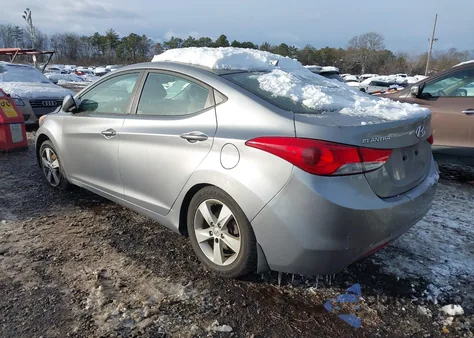 2013 Hyundai Elantra Gls from USA, damaged, VIN KMHDH4AE1DU891910